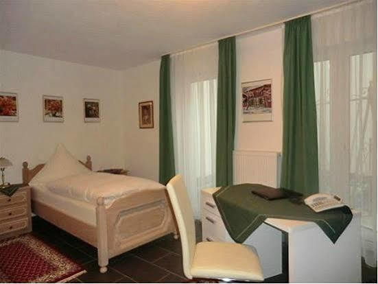 Hotel Garni Jacobs بون المظهر الخارجي الصورة